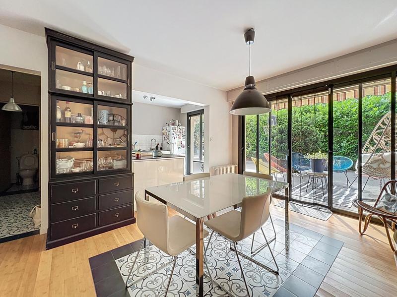 Maison - 186 m² - 7 pièces