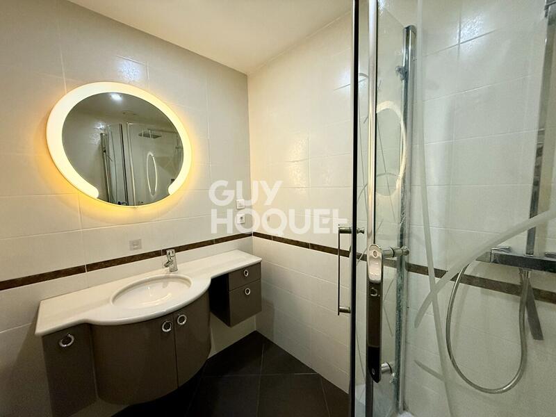 Maison - 171 m² - 8 pièces