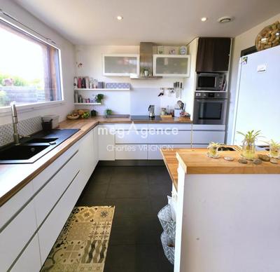 Maison - 138 m² - 6 pièces