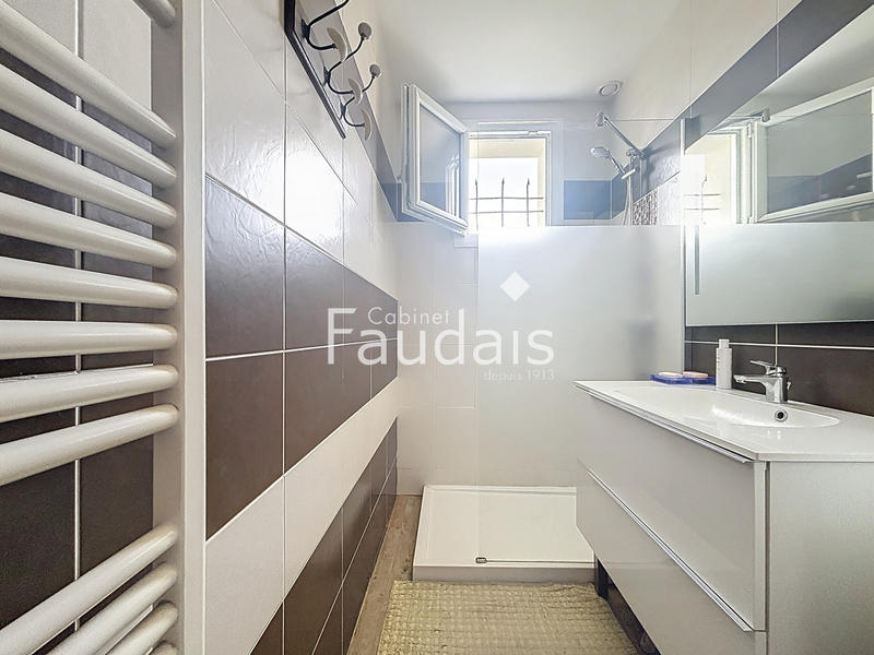 Maison - 122 m² - 6 pièces