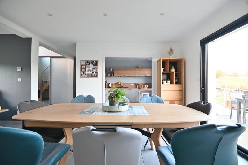 Maison - 151 m² - 6 pièces