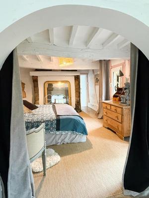 Maison - 280 m² - 11 pièces