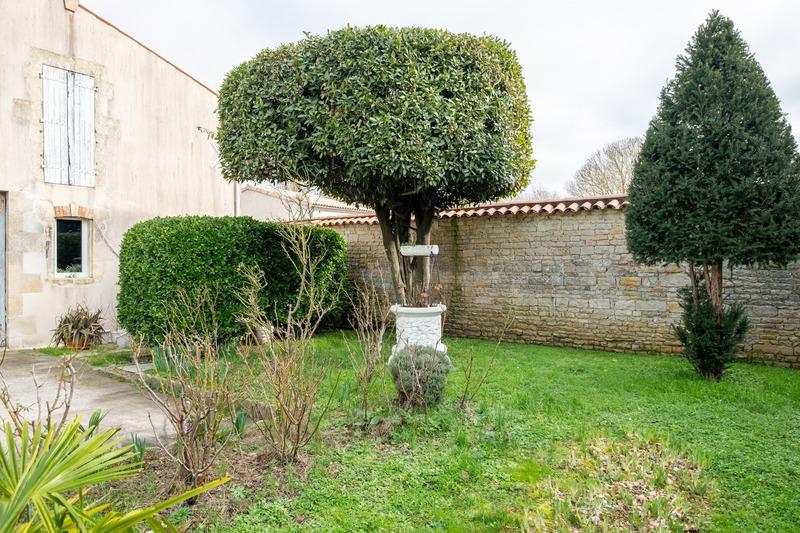 Maison en pierre - 171 m² - 7 pièces