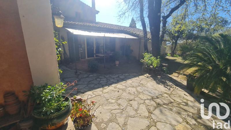 Maison - 219 m² - 5 pièces