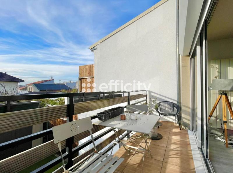 Maison - 101 m² - 5 pièces