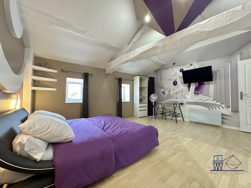 Maison ancienne - 272 m² - 9 pièces