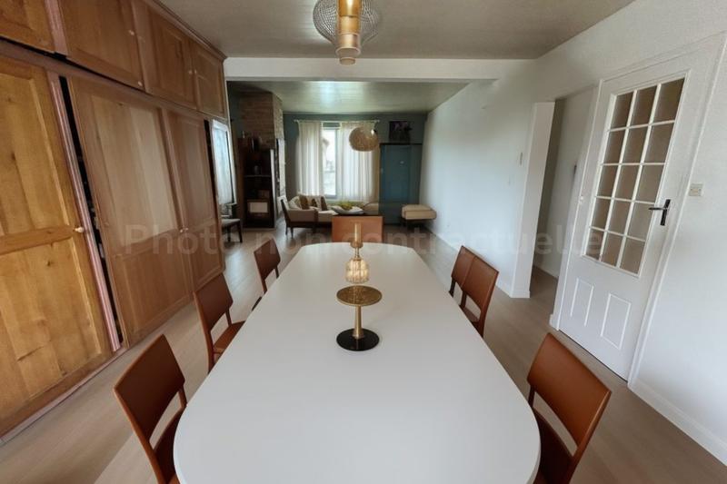 Maison - 199 m² - 8 pièces