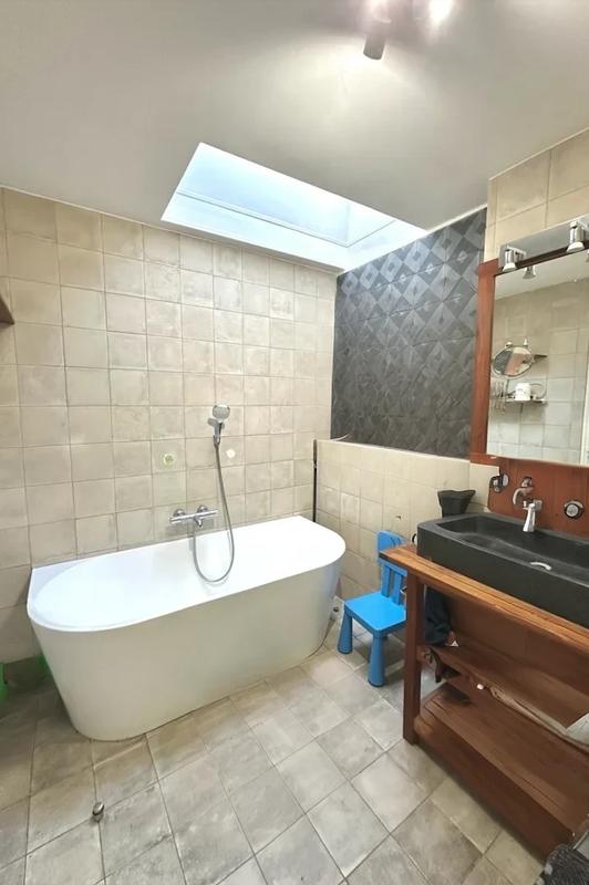 Maison - 95 m² - 5 pièces