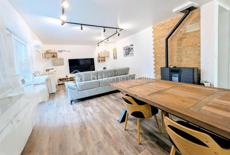 Maison - 174 m² - 6 pièces