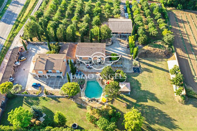 Maison ancienne - 296 m² - 6 pièces