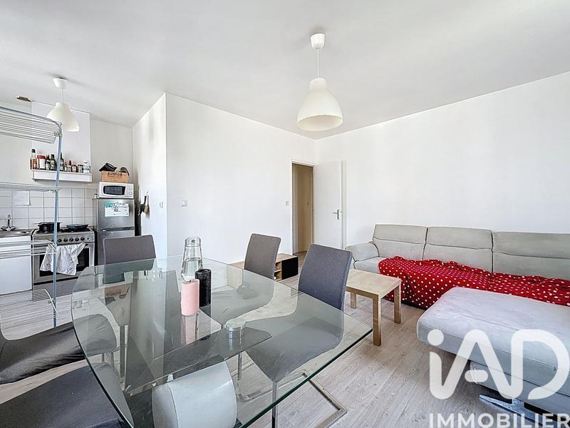 Immeuble - 83 m² - 3 pièces
