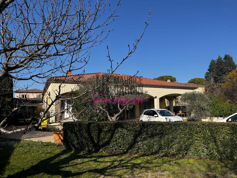 Maison traditionnelle - 150 m² - 4 pièces