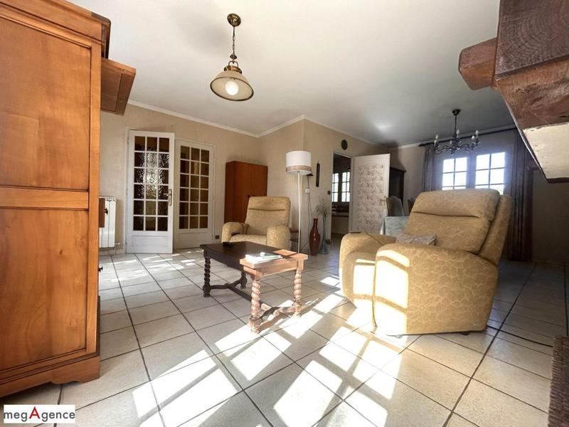 Maison traditionnelle - 156 m² - 7 pièces