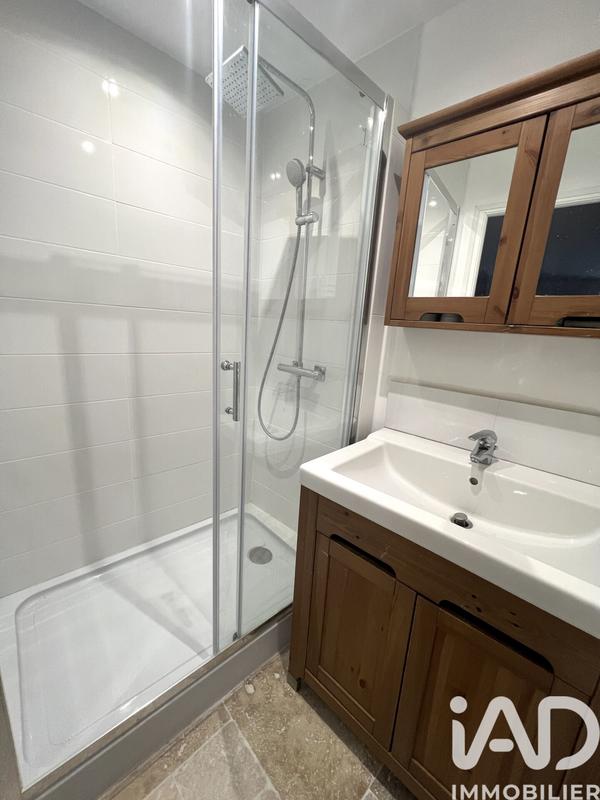 Maison - 230 m² - 7 pièces