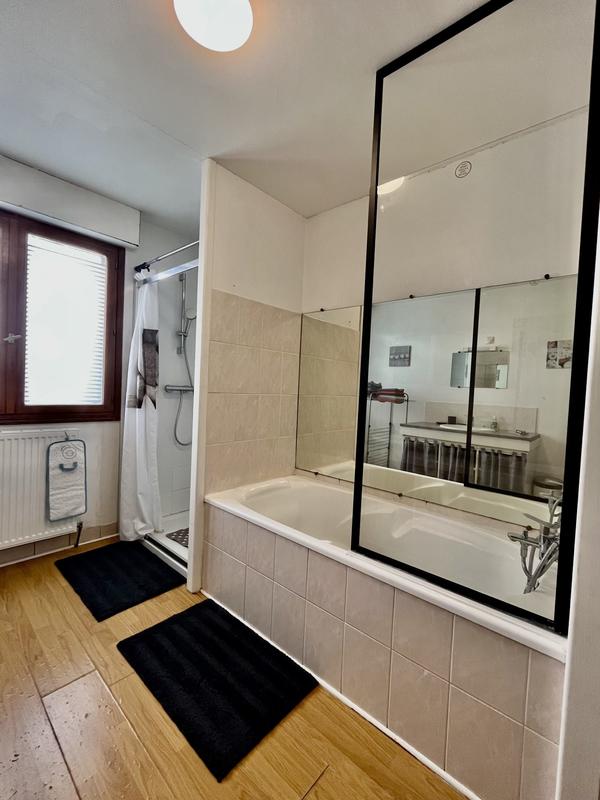 Maison traditionnelle - 106 m² - 5 pièces