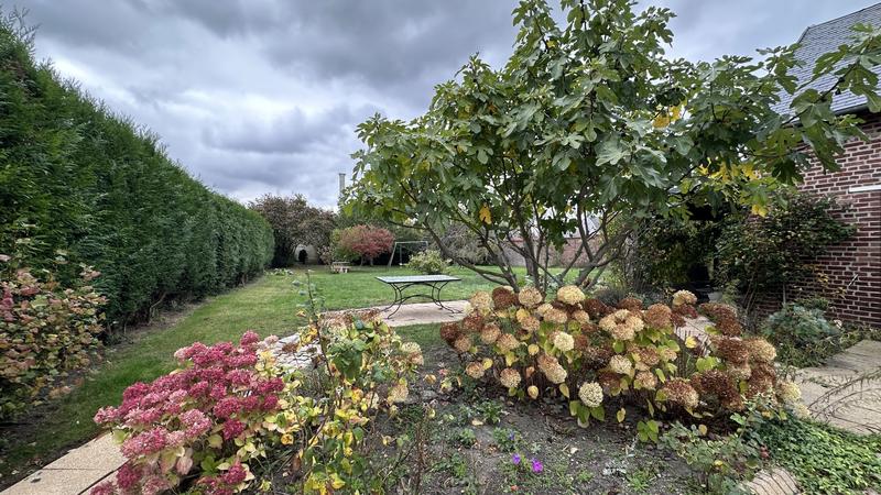 Maison - 284 m² - 11 pièces