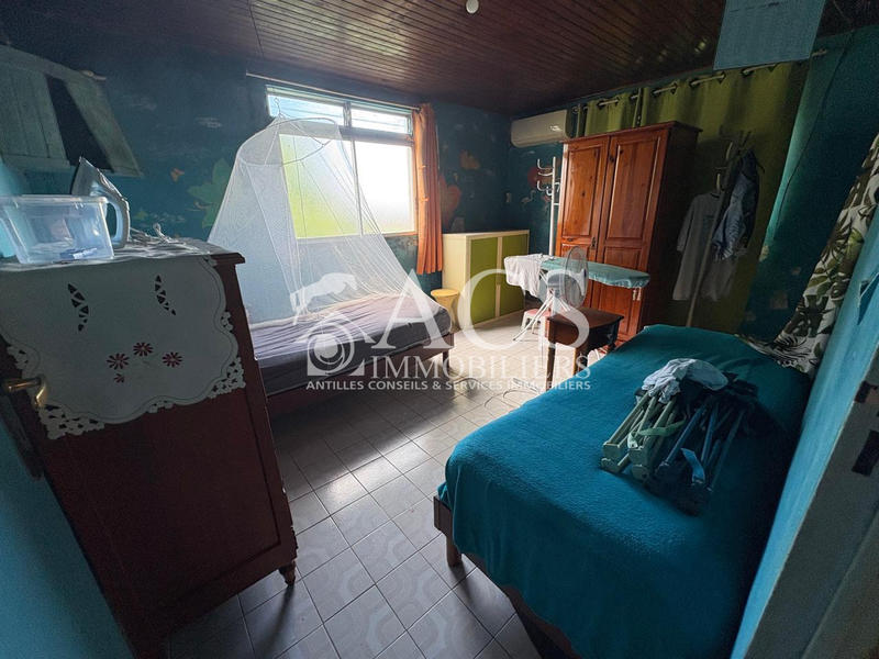 Maison - 97 m² - 4 pièces