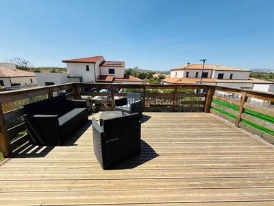 Villa - 80 m² - 4 pièces