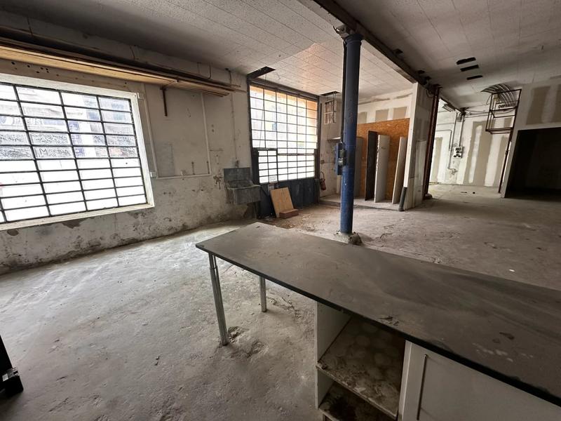 Local commercial - 166 m²