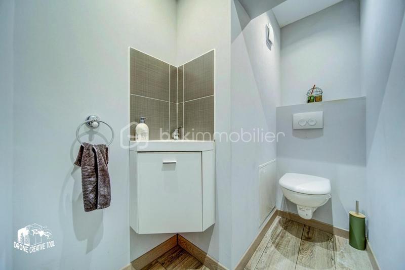 Maison de ville - 135 m² - 7 pièces