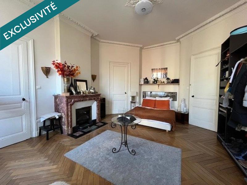 Appartement - 147 m² - 5 pièces