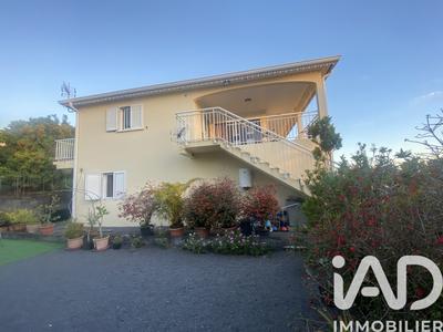 Maison - 198 m² - 5 pièces