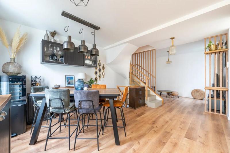 Maison - 100 m² - 6 pièces