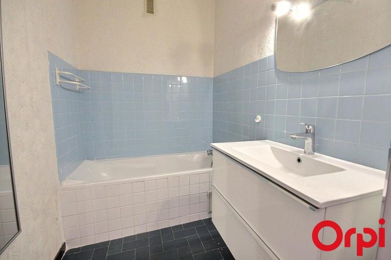 Appartement - 72 m² - 4 pièces