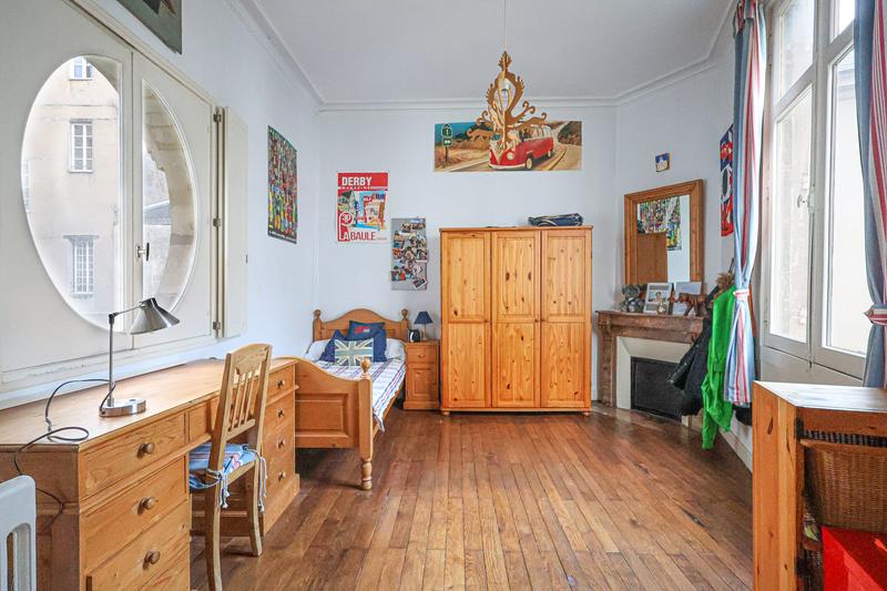 Appartement - 265 m² - 8 pièces