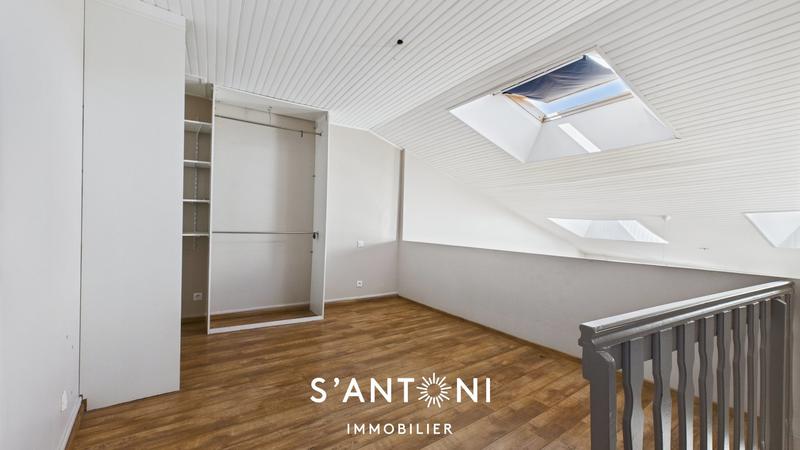 Maison - 185 m² - 5 pièces