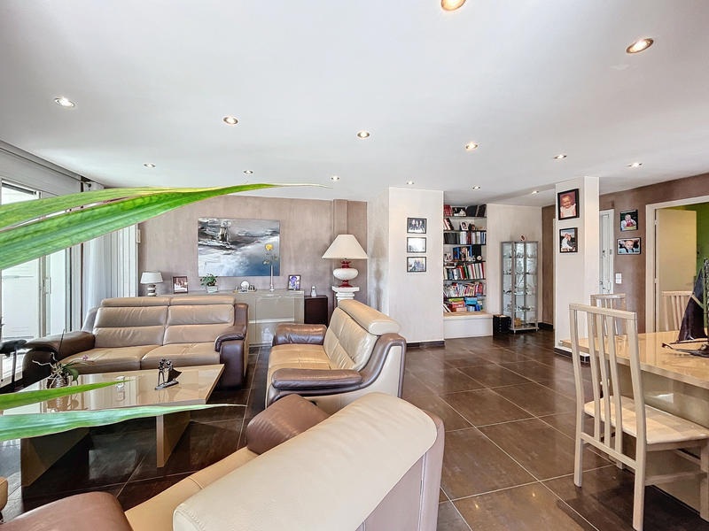 Appartement - 112 m² - 3 pièces