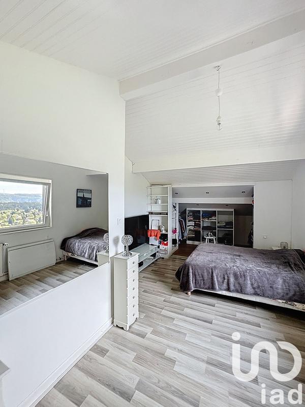 Maison - 175 m² - 5 pièces