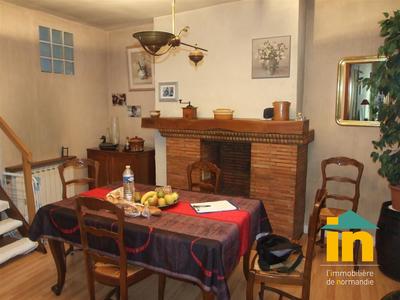 Maison de ville - 77 m² - 3 pièces