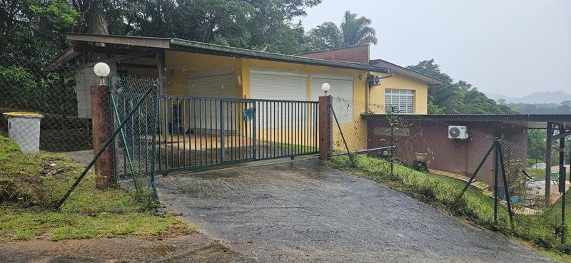 Demeure - 253 m² - 5 pièces