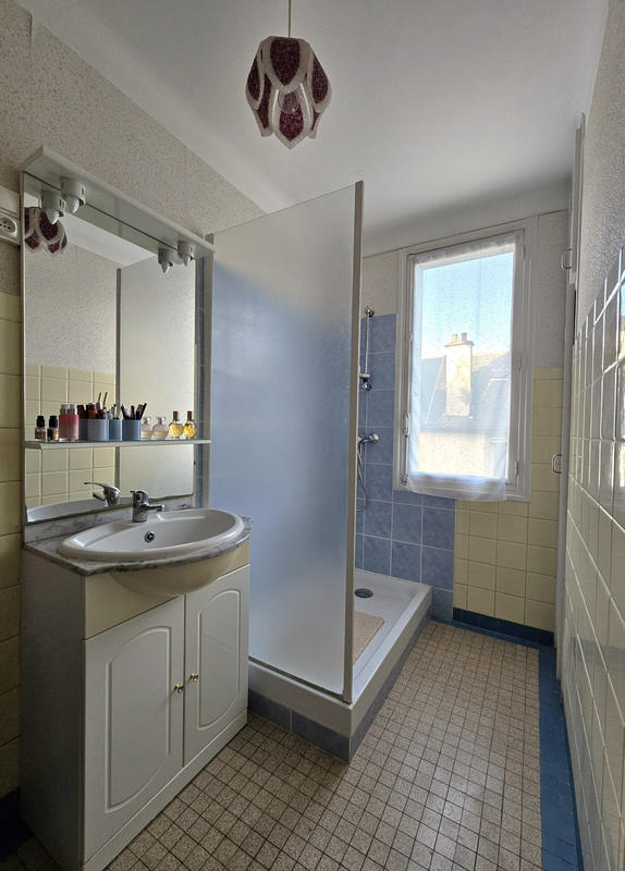 Appartement - 94 m² - 5 pièces