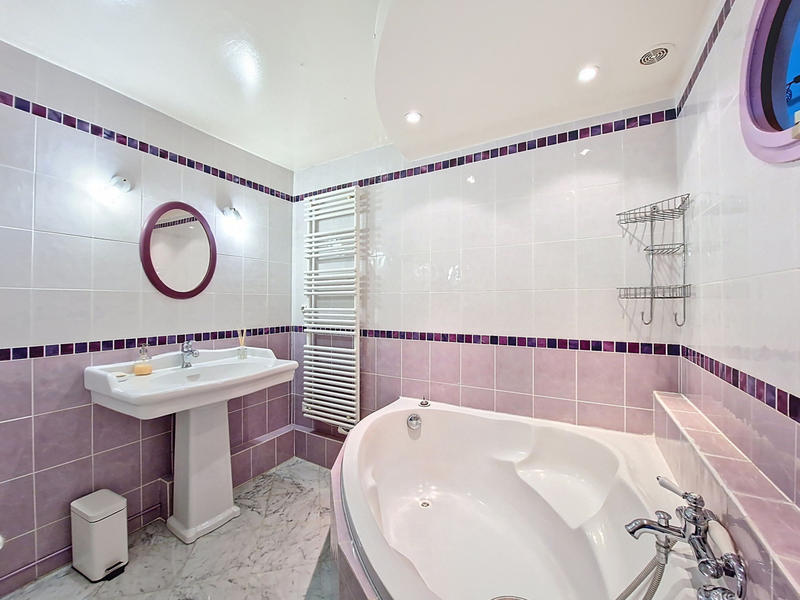 Maison - 120 m² - 5 pièces