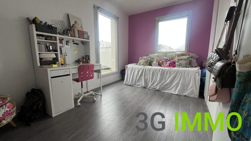 Duplex - 93 m² - 5 pièces