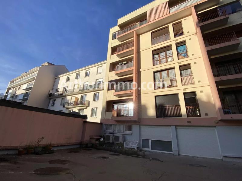 Appartement - 82 m² - 3 pièces