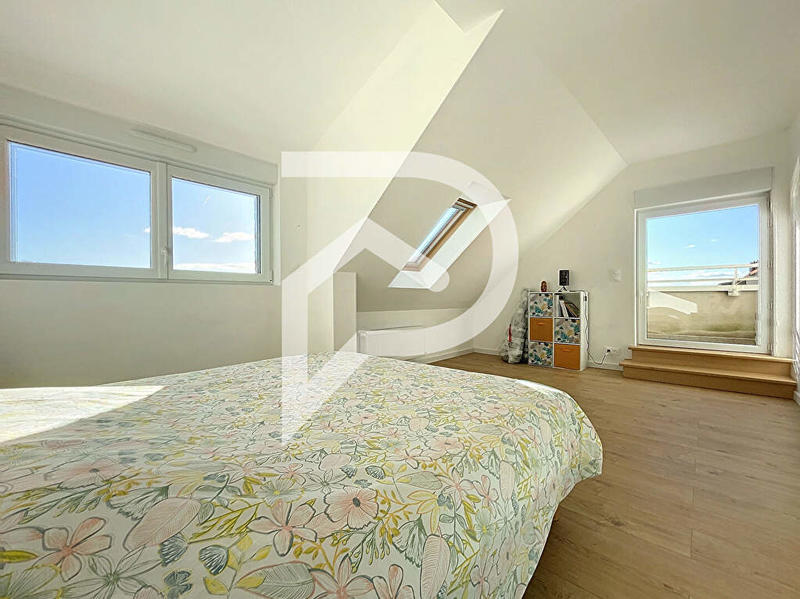 Appartement - 107 m² - 4 pièces