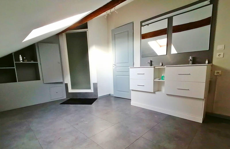Maison - 272 m² - 8 pièces