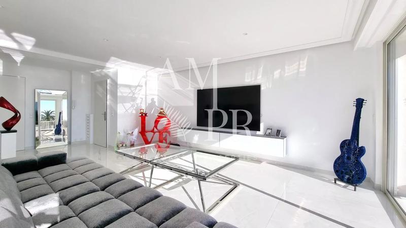 Appartement - 90 m² - 3 pièces