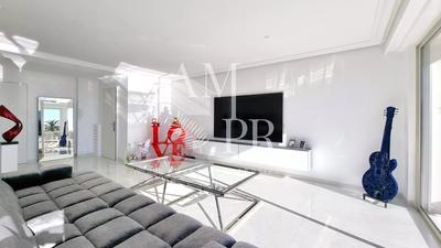 Appartement - 90 m² - 3 pièces