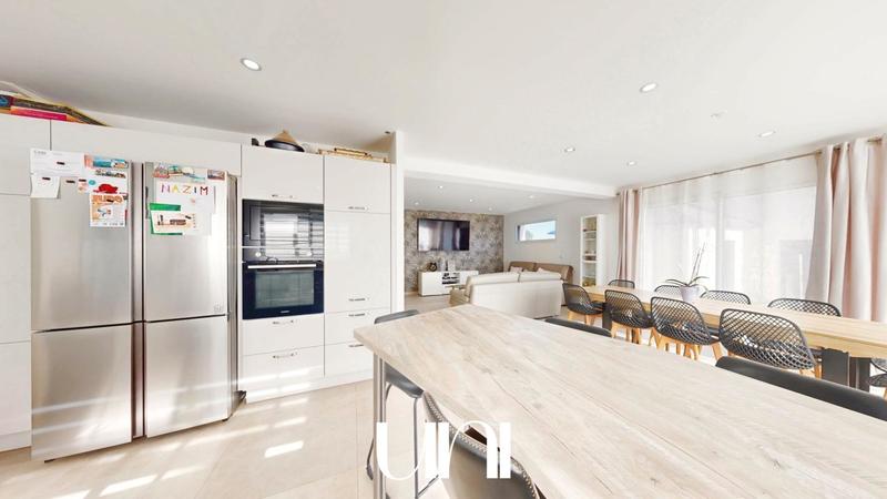 Maison - 148 m² - 6 pièces