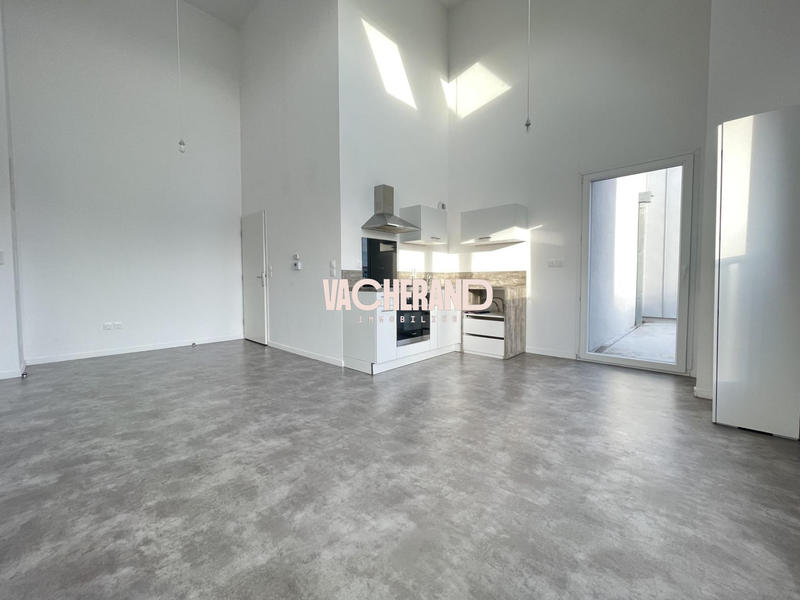 Appartement - 64 m² - 3 pièces