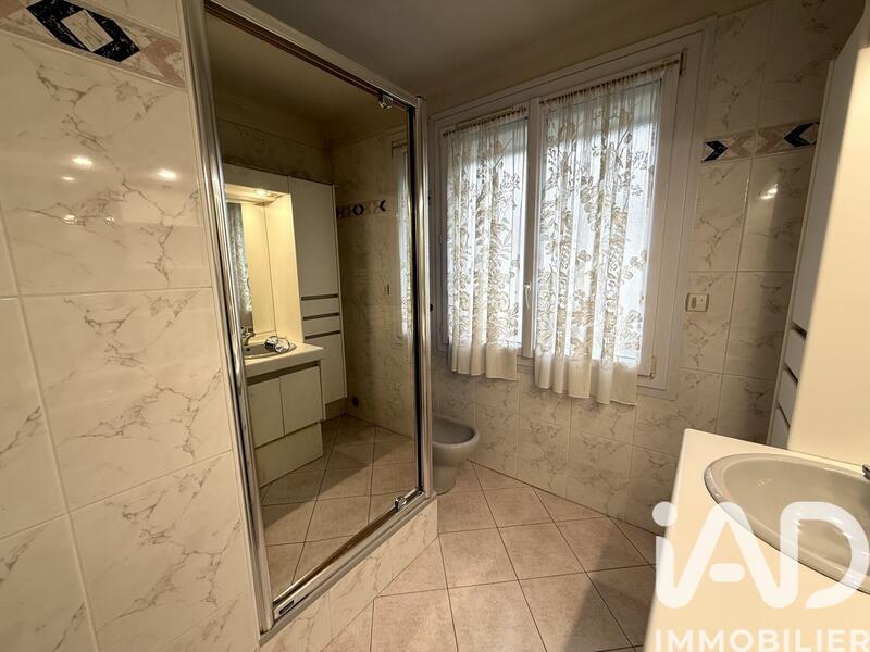 Maison - 91 m² - 5 pièces