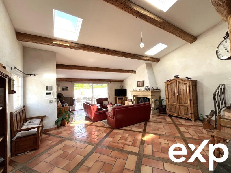 Maison - 193 m² - 5 pièces