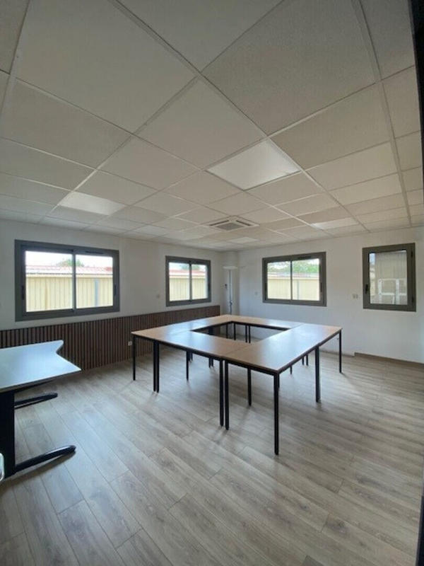 Bureau - 280 m²