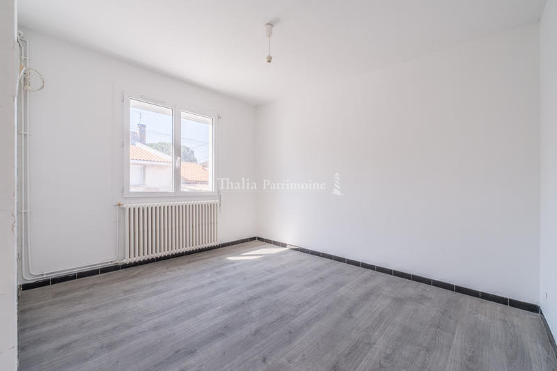 Appartement - 85 m² - 5 pièces