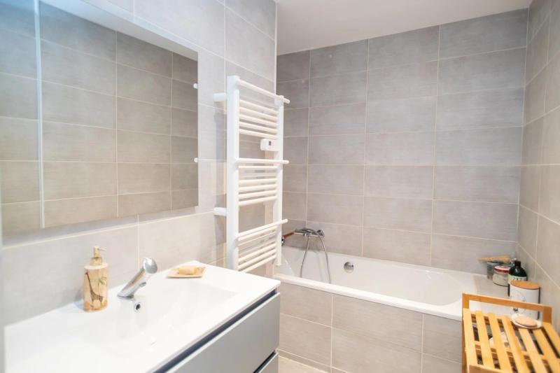 Appartement - 100 m² - 4 pièces