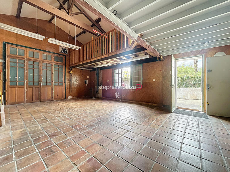 Maison - 140 m² - 3 pièces